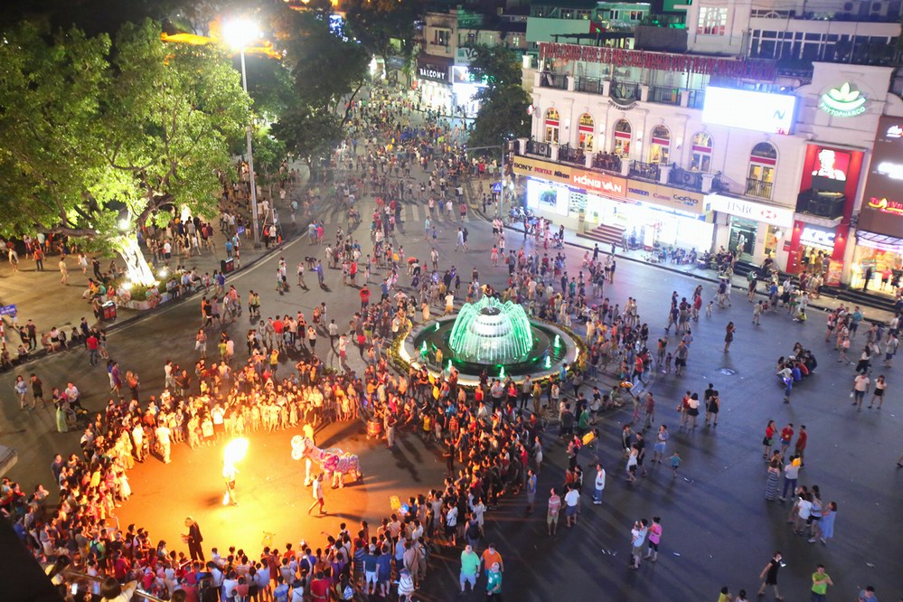 Hanoi expands walking street space, increases entertainment spots for New Year 2025